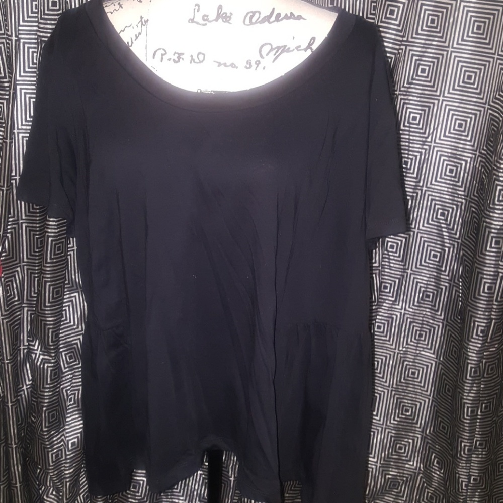 American Rag side peplum short sleeve tee